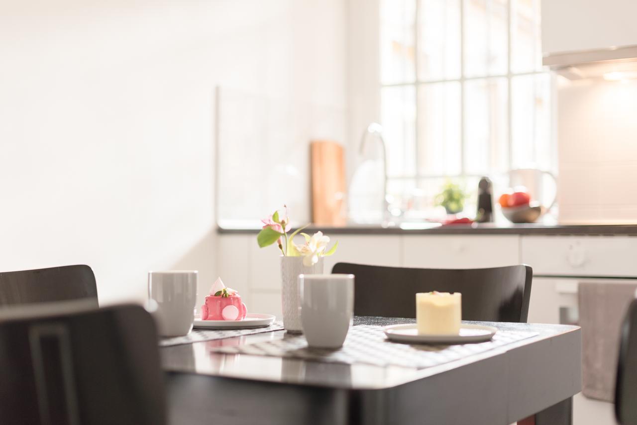 Modern Bauhaus Apartment Будапеща Екстериор снимка